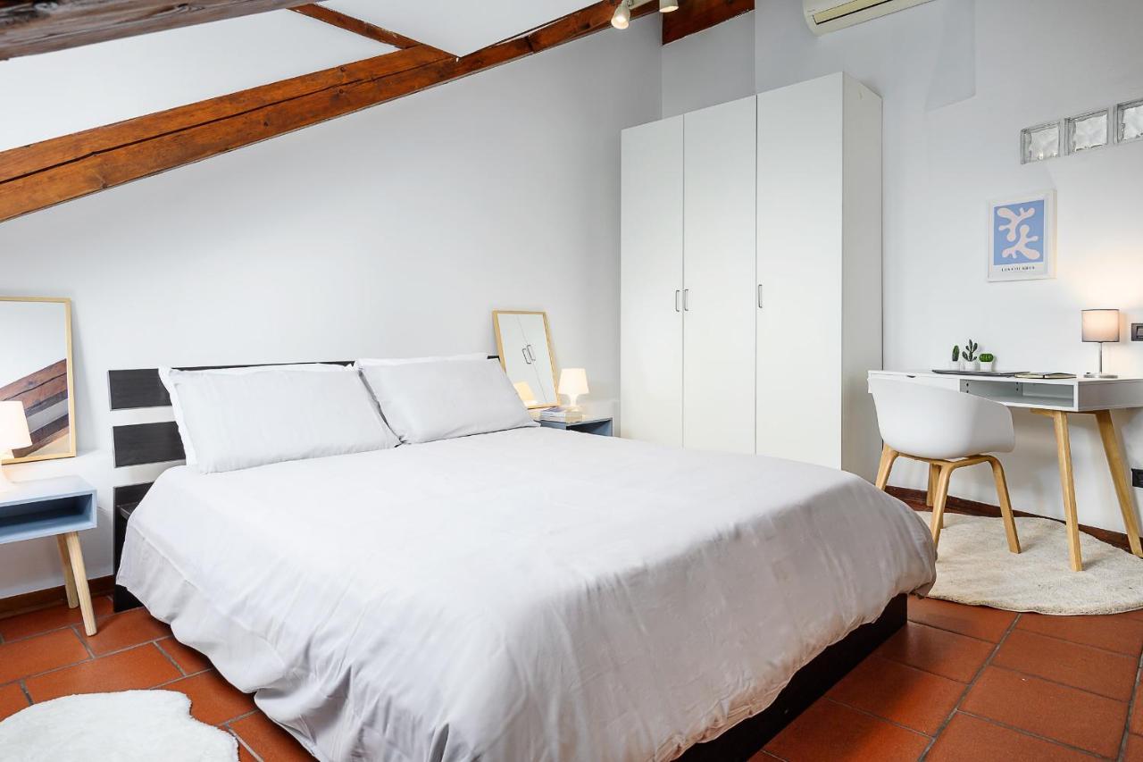 Duomo - Pt.Romana - Bocconi Top Floor Apartment Милан Экстерьер фото